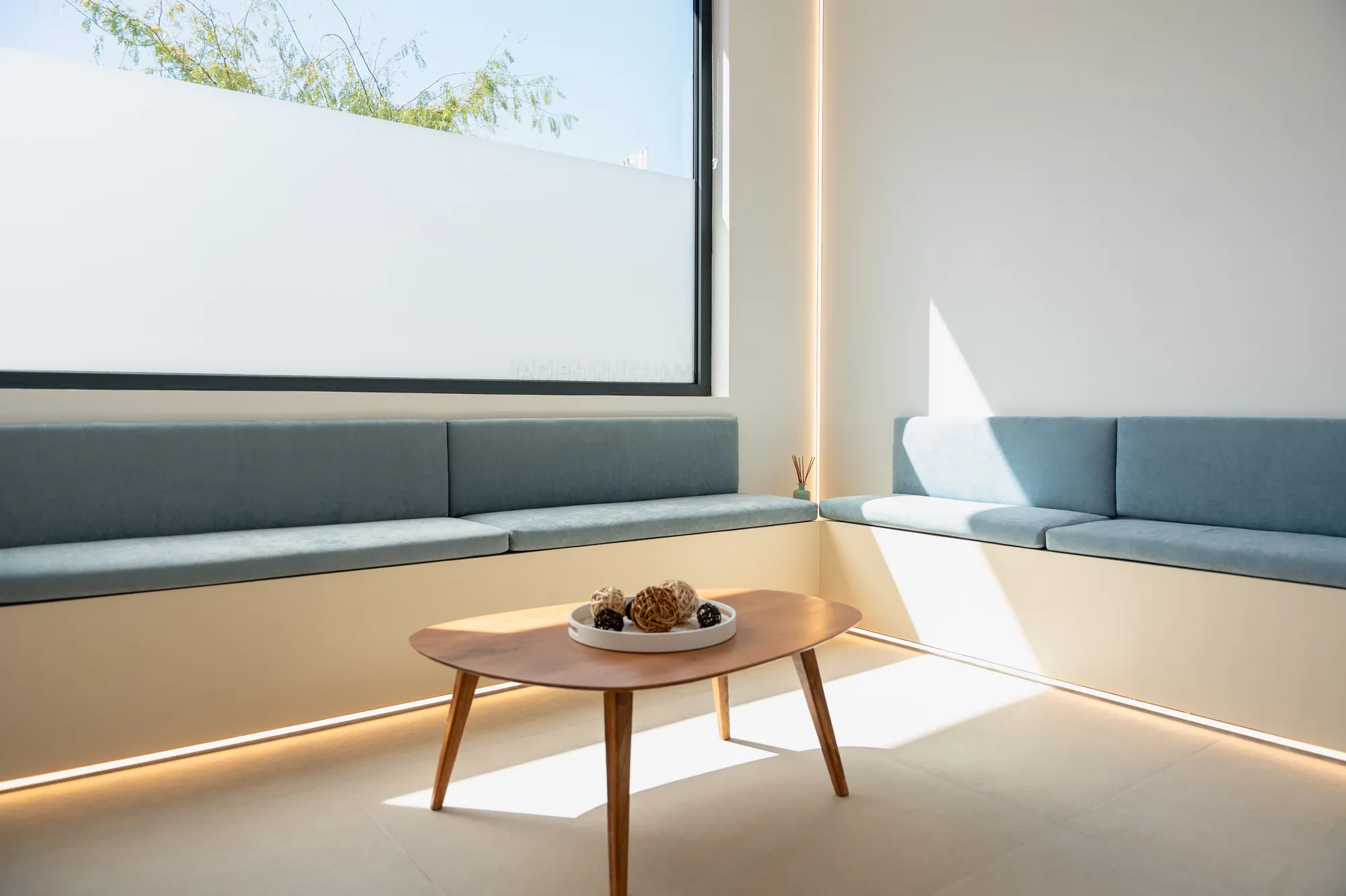 Sala de espera clínica odontológica Arno Jager Montgat