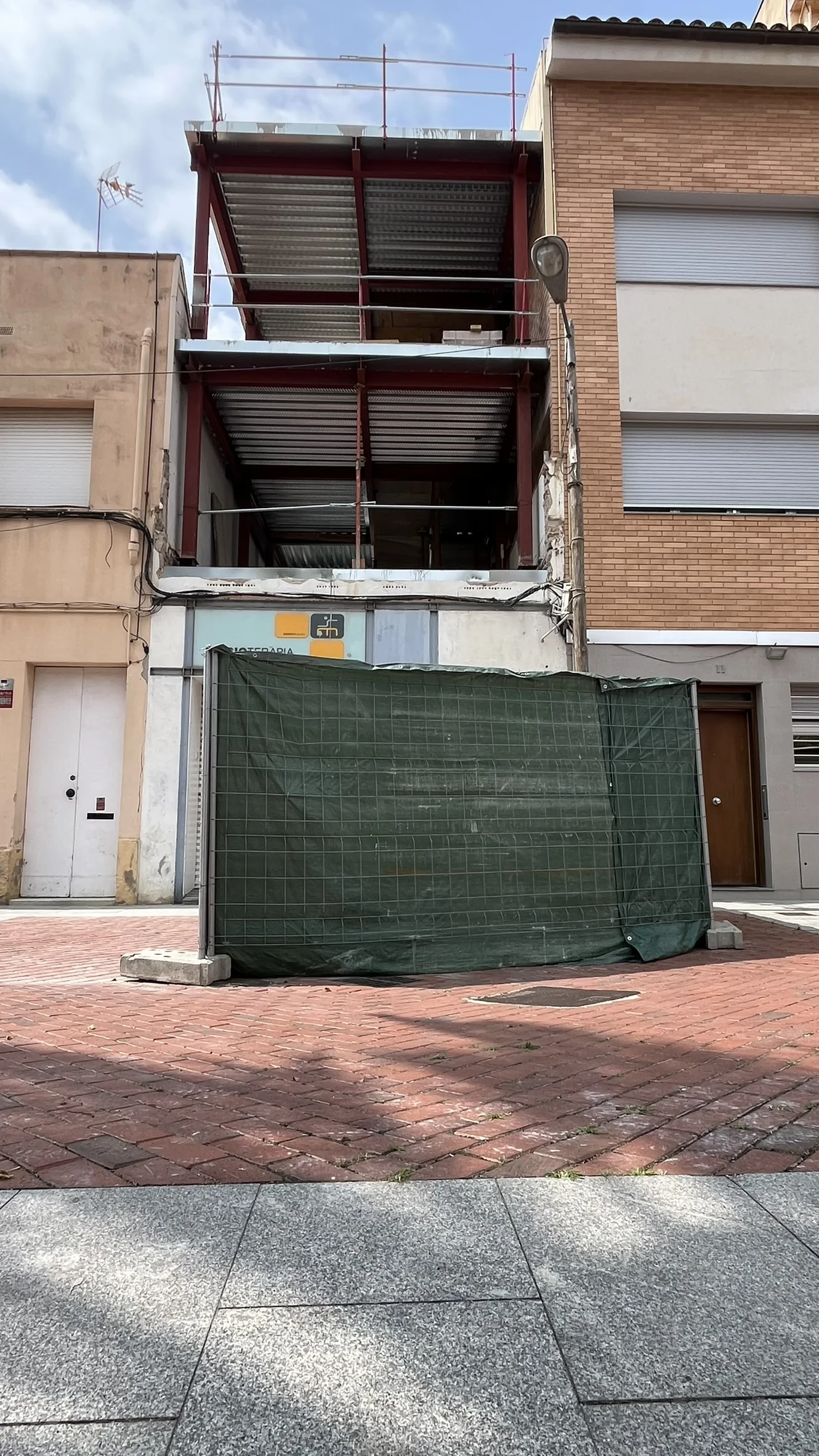 Envolvente técnica hormigón ejecución obra nueva Casagemas Badalona Barcelona
