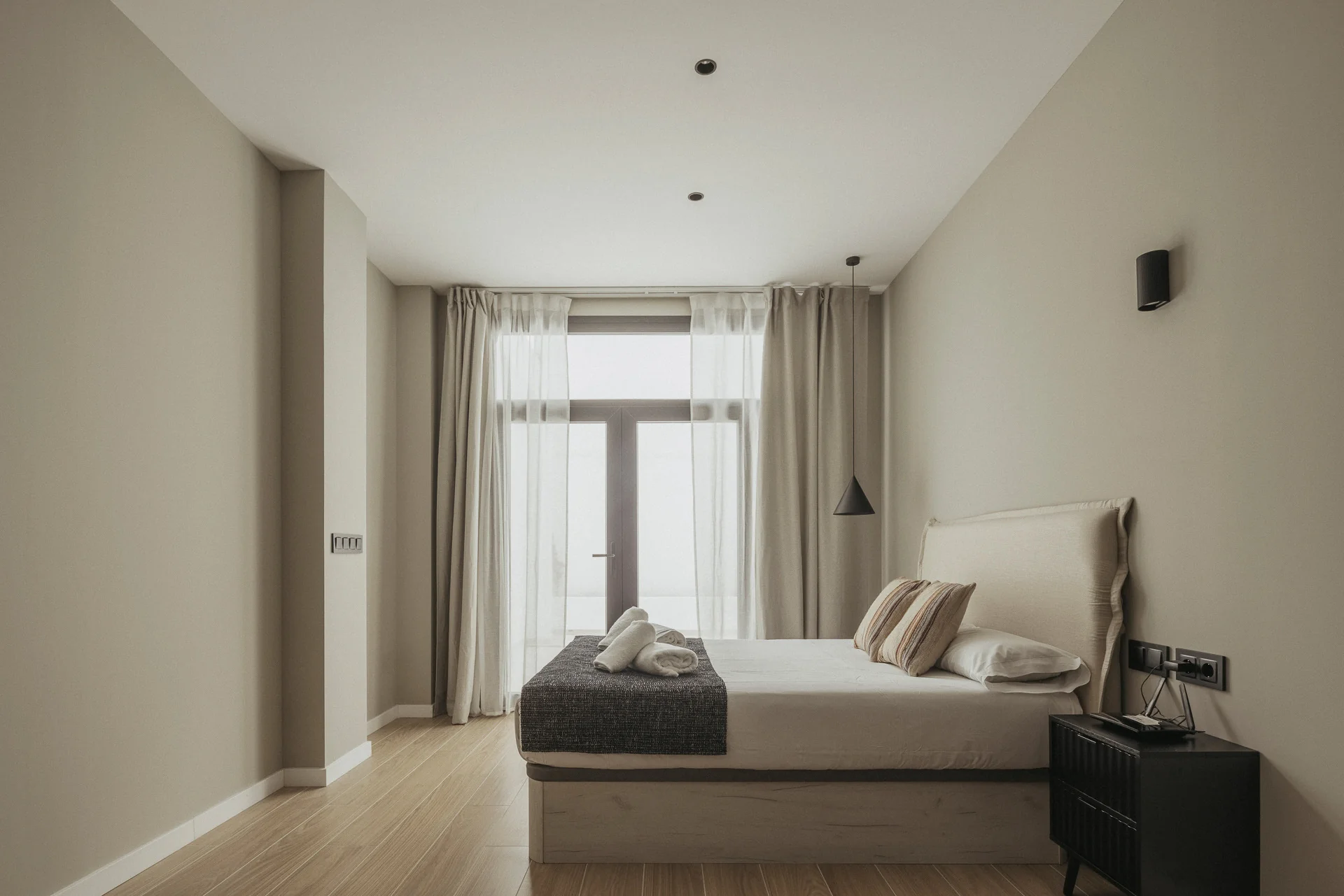 Habitación reformada apartamento turístico Juan Llorens 43 Valencia