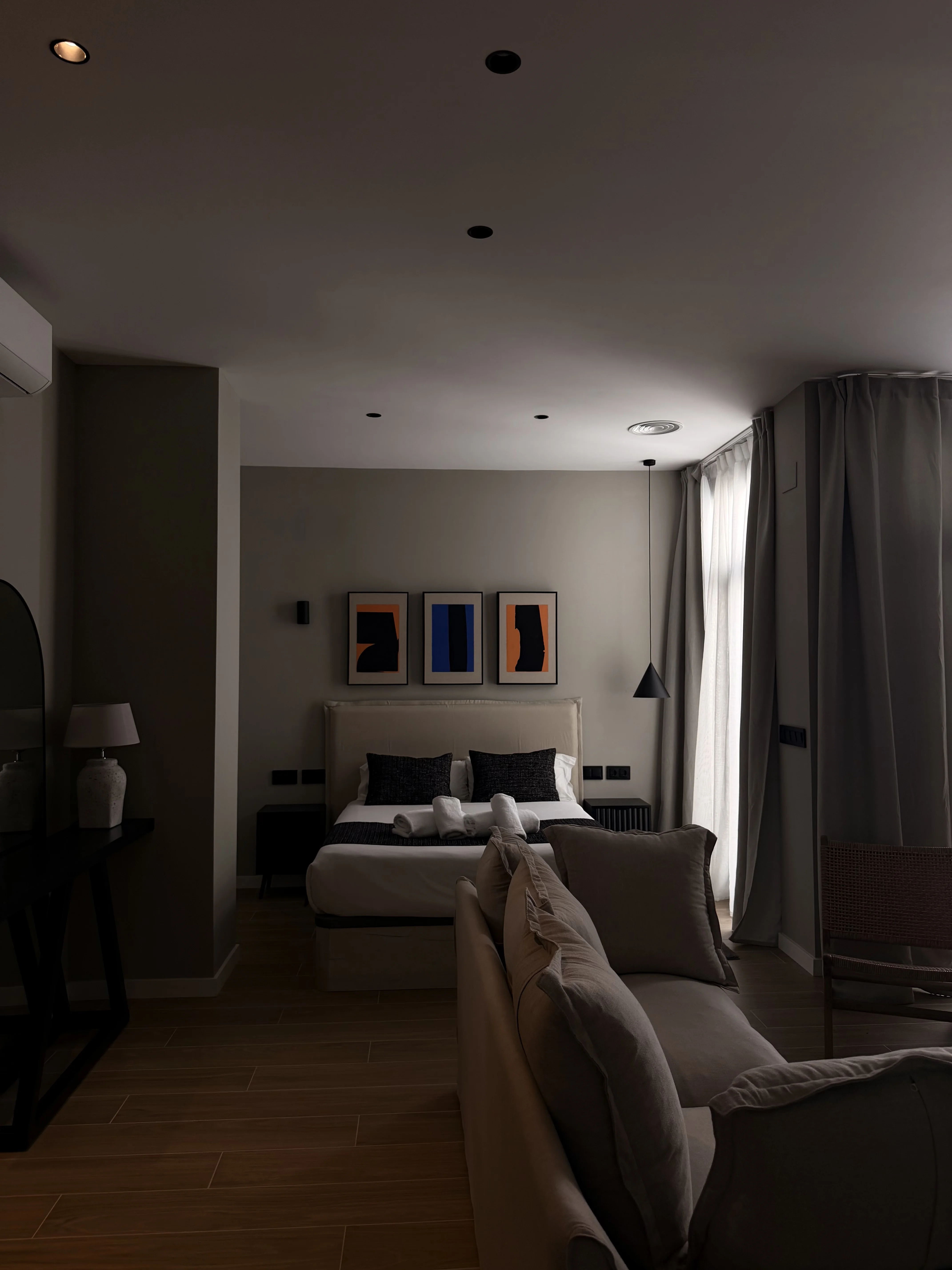 Reforma interior completa apartamentos turísticos JLL43 Juan Llorens 43 Valencia